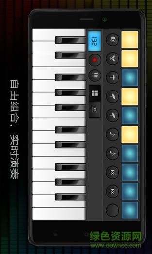 《模拟电子琴手机版》-能模仿很多乐器的电子琴叫什么？